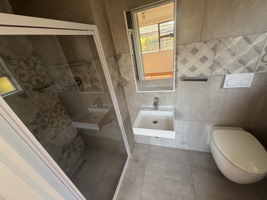 2 Bedroom Property for Sale in Summerstrand Eastern Cape